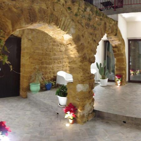 Cortile Baronello Hotel อากริเจนโต ภายนอก รูปภาพ